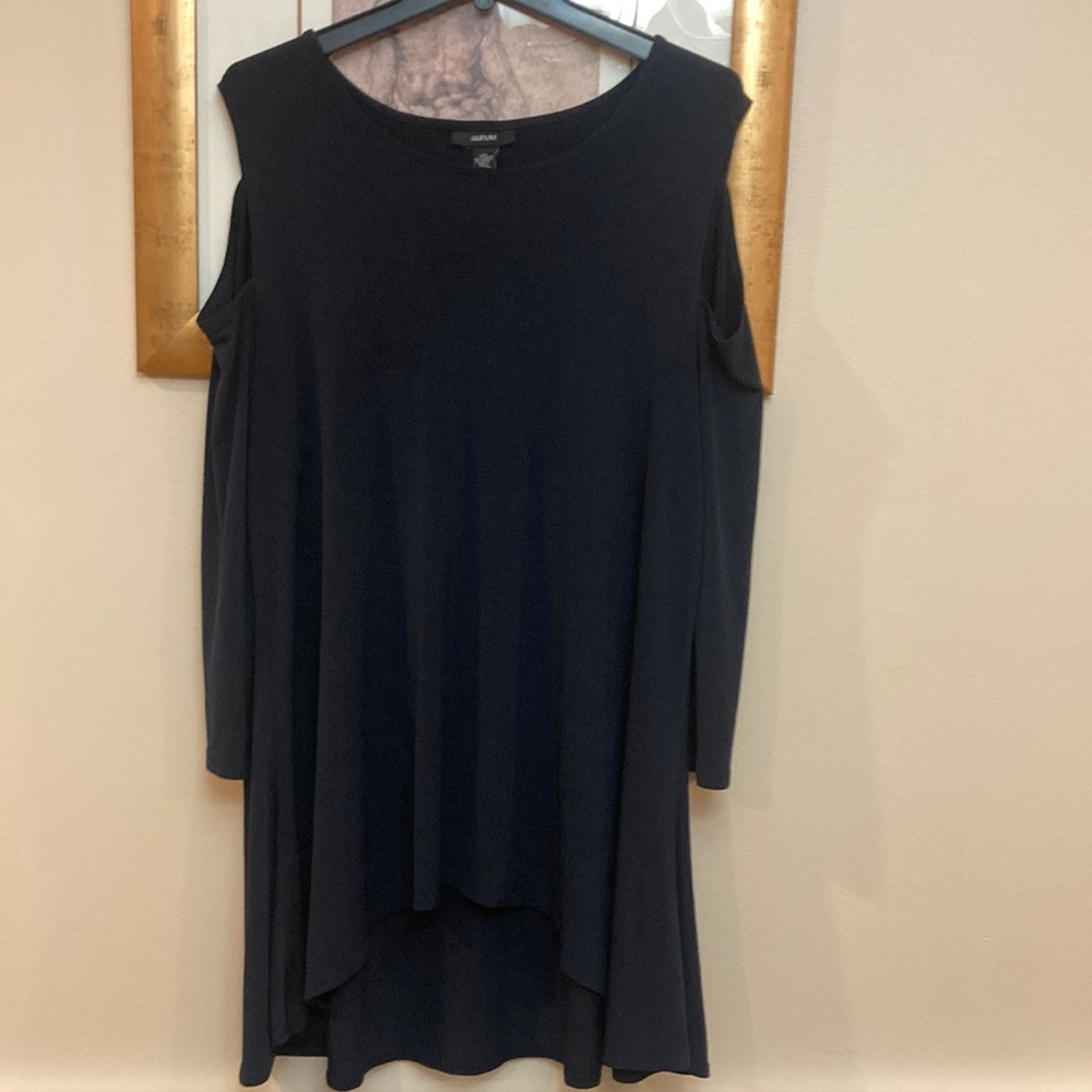 EUC Alfani cold shoulder assymetrical bottom long sleeves blouse-dress